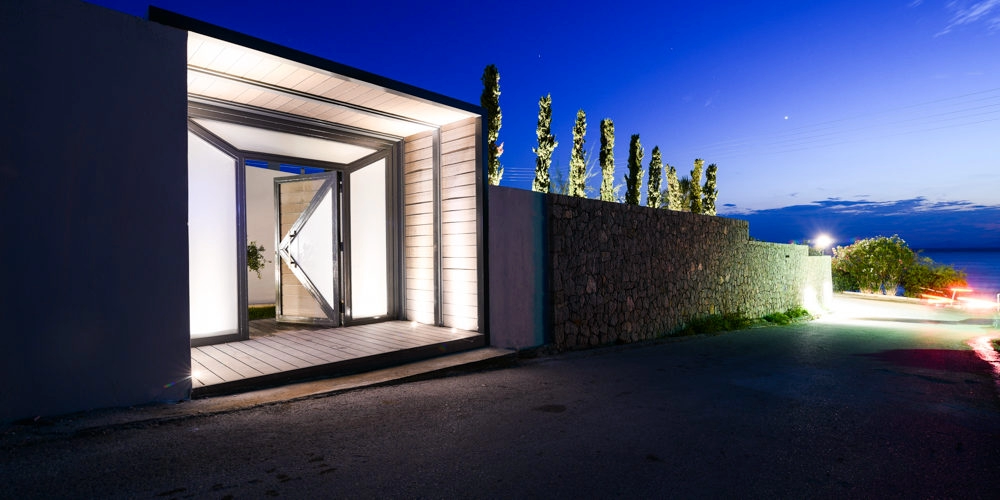 Athens Riviera beachside Property for sale | Properties in Greece for sale